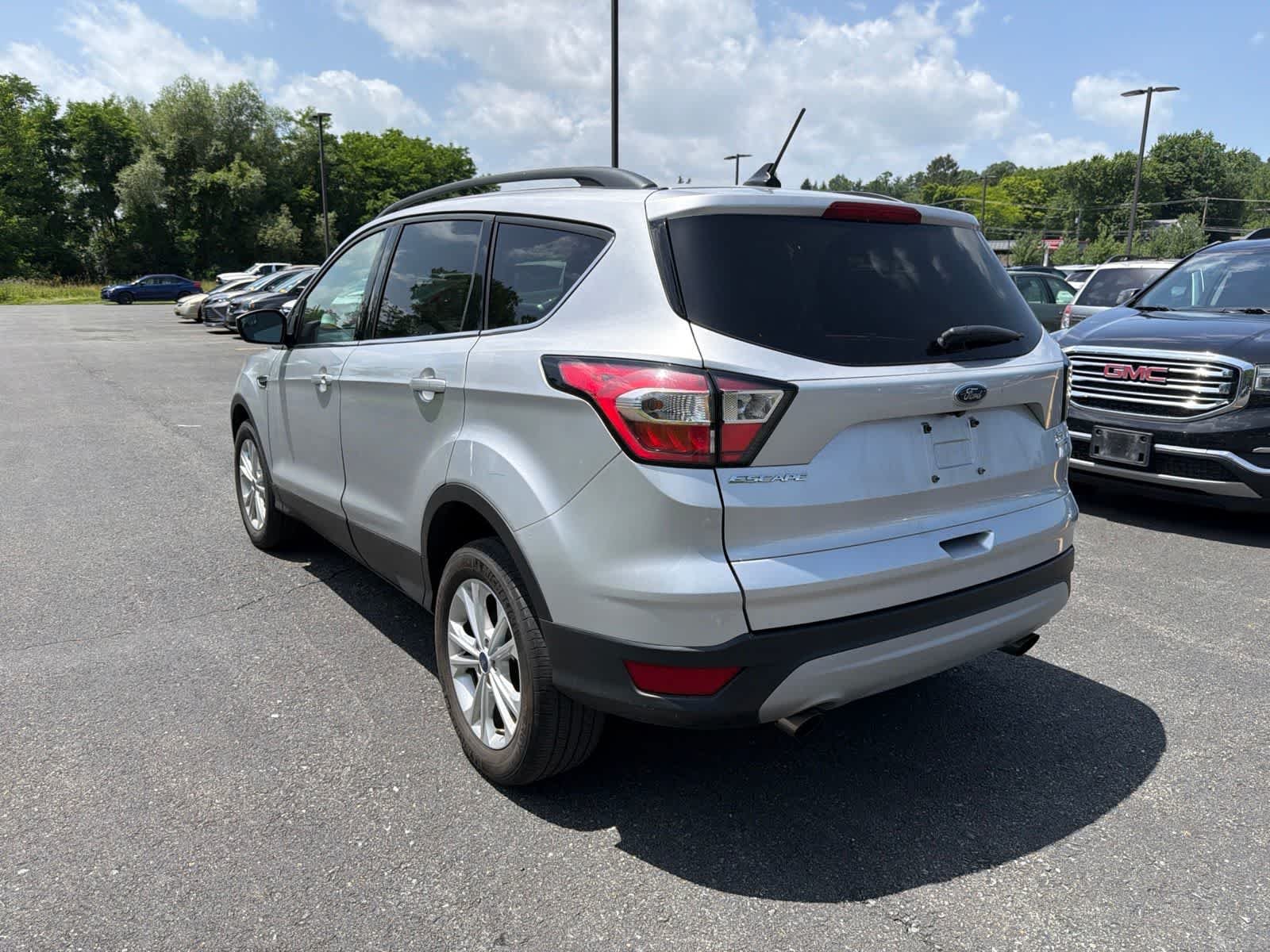 ford escape 2018 1FMCU9GD8JUB02070 image ford escape 2018 1FMCU9GD8JUB02070 image
