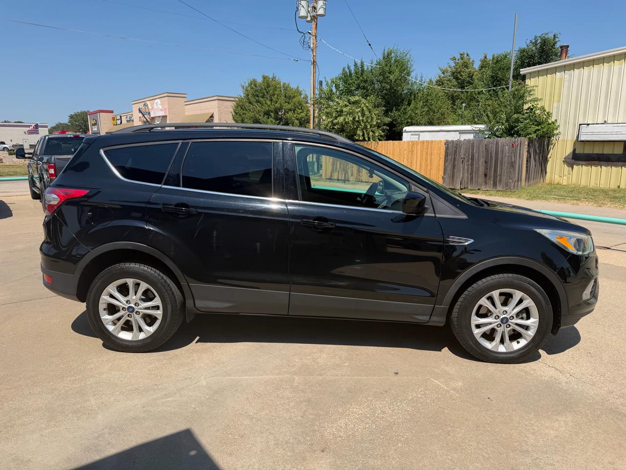 ford escape 2018 1FMCU9GD1JUB44645 image ford escape 2018 1FMCU9GD1JUB44645 image
