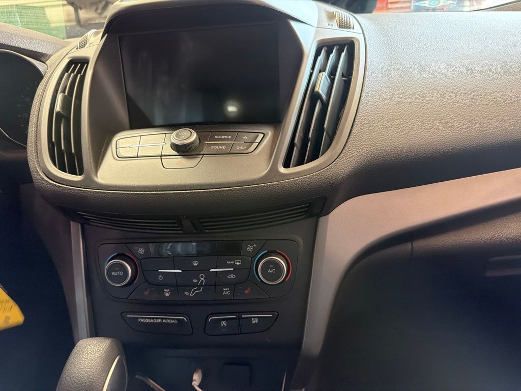 ford escape 2018 1FMCU0GD3JUC16733 image ford escape 2018 1FMCU0GD3JUC16733 image