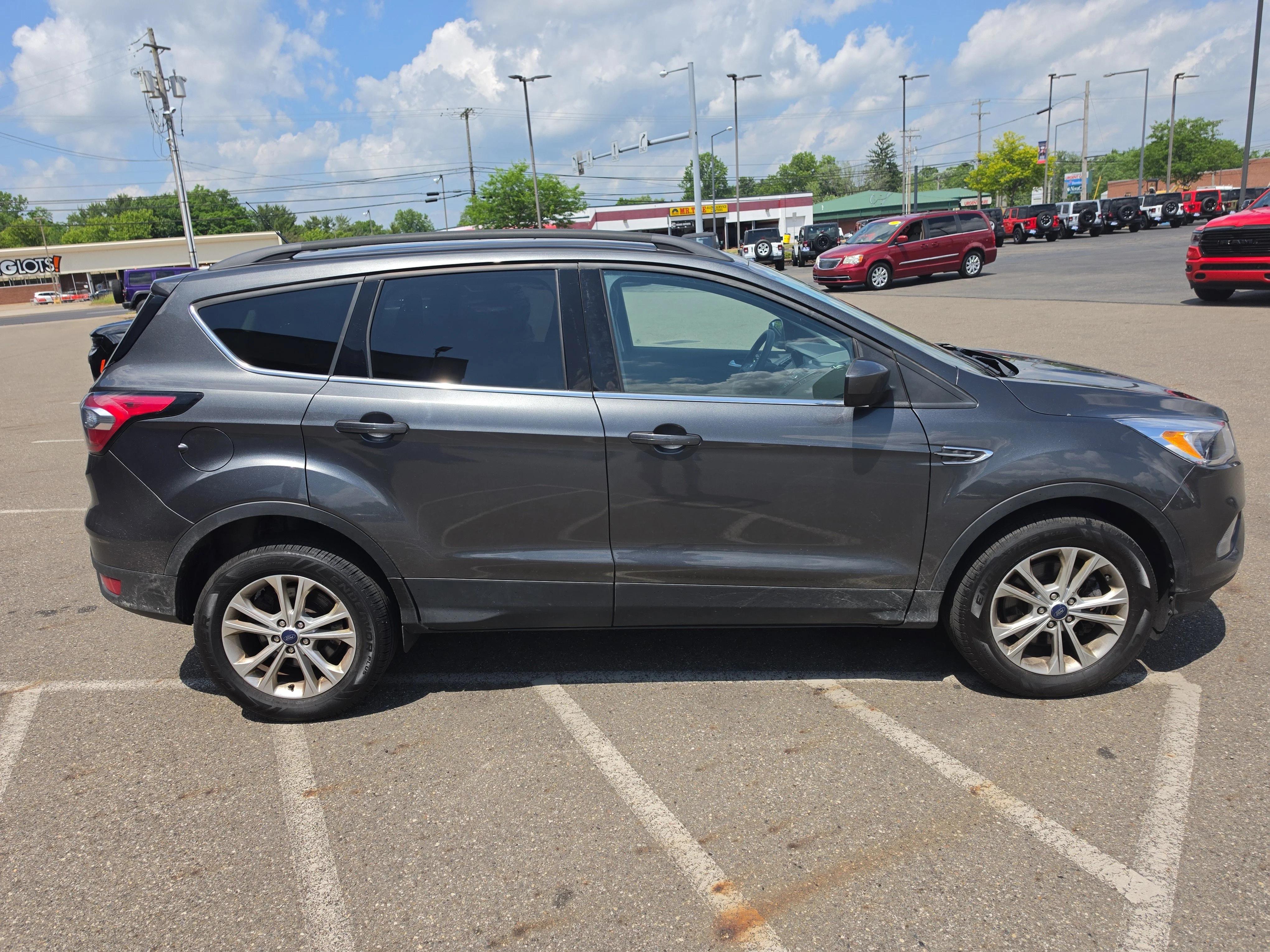 ford escape 2018 1FMCU9GD6JUD31069 image ford escape 2018 1FMCU9GD6JUD31069 image