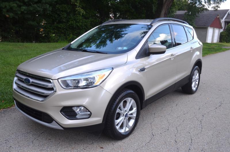 ford escape 2018 1FMCU9GD9JUC00671 image ford escape 2018 1FMCU9GD9JUC00671 image