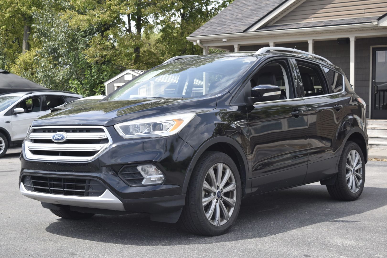 ford escape 2018 1FMCU9J96JUB50588 image ford escape 2018 1FMCU9J96JUB50588 image