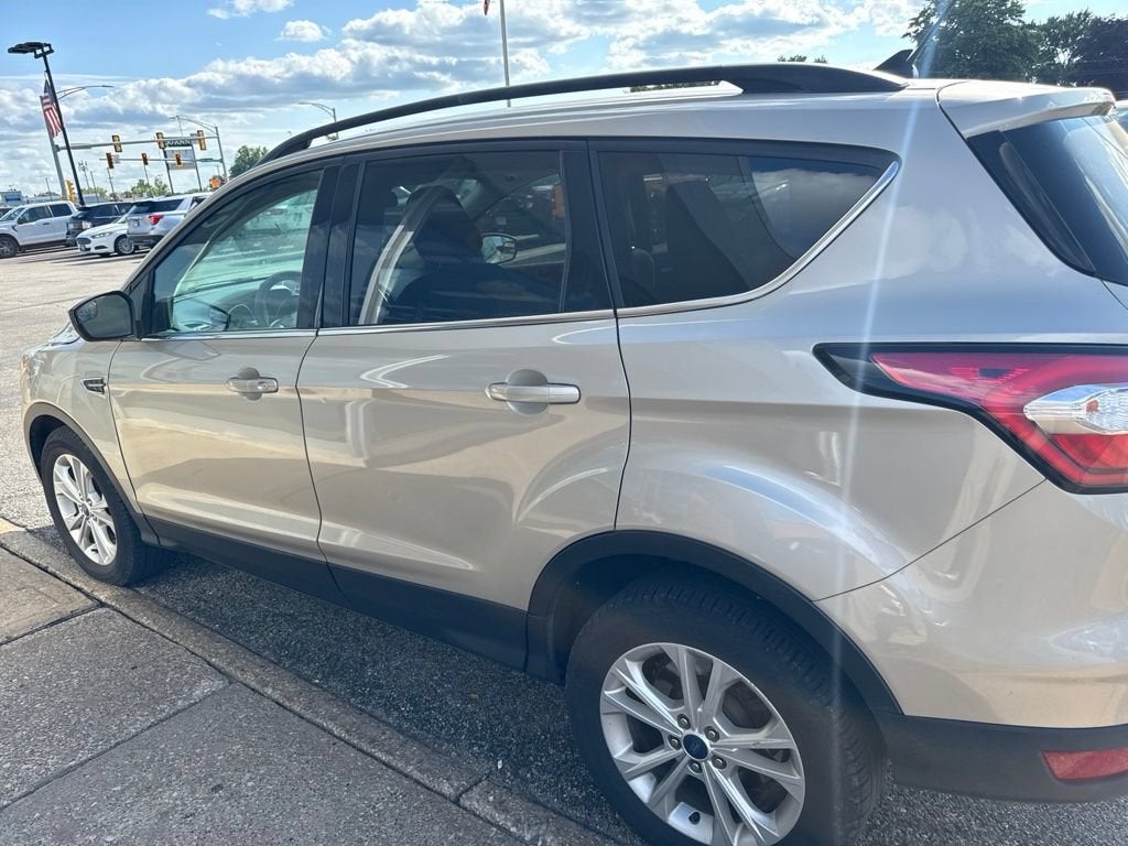 ford escape 2018 1FMCU0GD5JUB09263 image ford escape 2018 1FMCU0GD5JUB09263 image