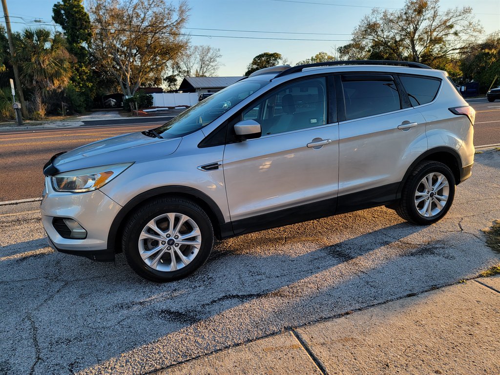 ford escape 2018 1FMCU0GD1JUA05028 image ford escape 2018 1FMCU0GD1JUA05028 image