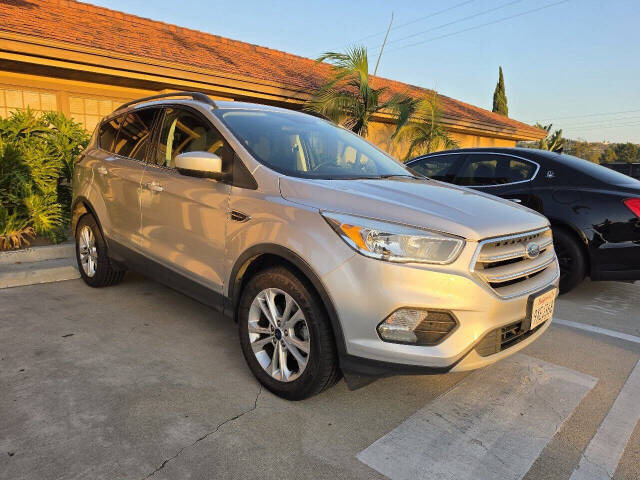 ford escape 2018 1FMCU0GD3JUB27776 image ford escape 2018 1FMCU0GD3JUB27776 image