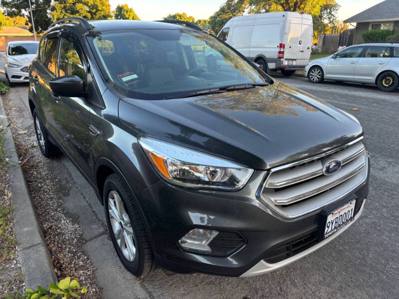 ford escape 2018 1FMCU9G91JUC41579 image ford escape 2018 1FMCU9G91JUC41579 image