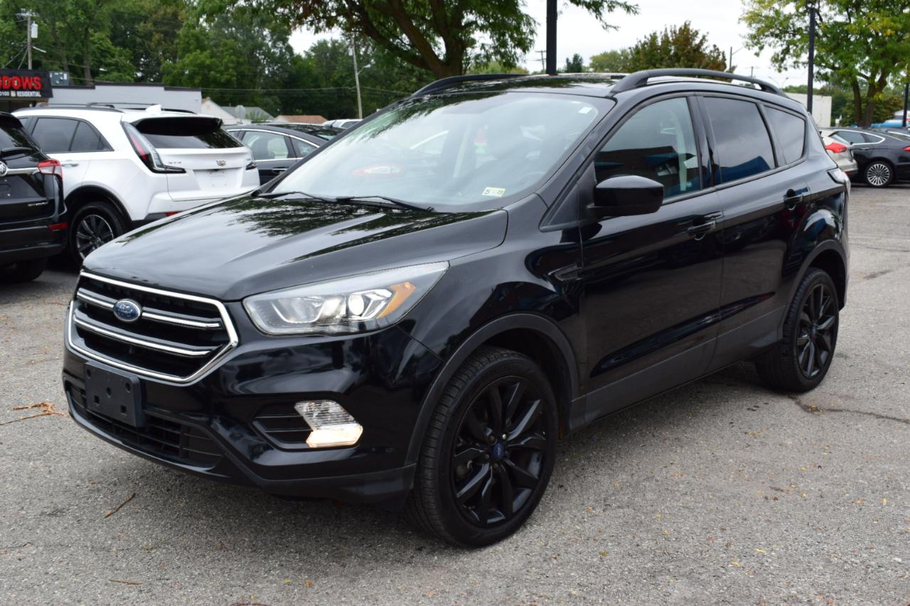 ford escape 2018 1FMCU9GD0JUB01561 image ford escape 2018 1FMCU9GD0JUB01561 image