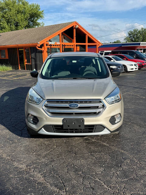 ford escape 2017 1FMCU0F73HUD73250 image