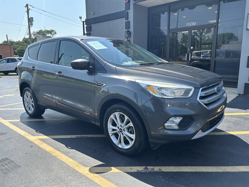 ford escape 2017 1FMCU9G97HUA55894 image ford escape 2017 1FMCU9G97HUA55894 image