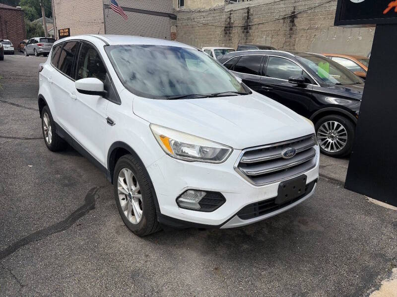 ford escape 2017 1FMCU0GD2HUE89575 image ford escape 2017 1FMCU0GD2HUE89575 image