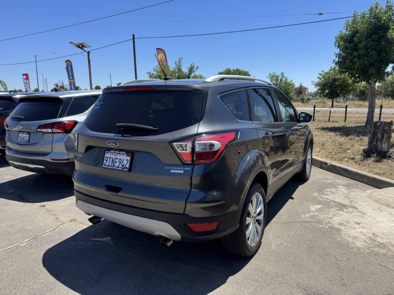 ford escape 2017 1FMCU0J96HUC89318 image ford escape 2017 1FMCU0J96HUC89318 image