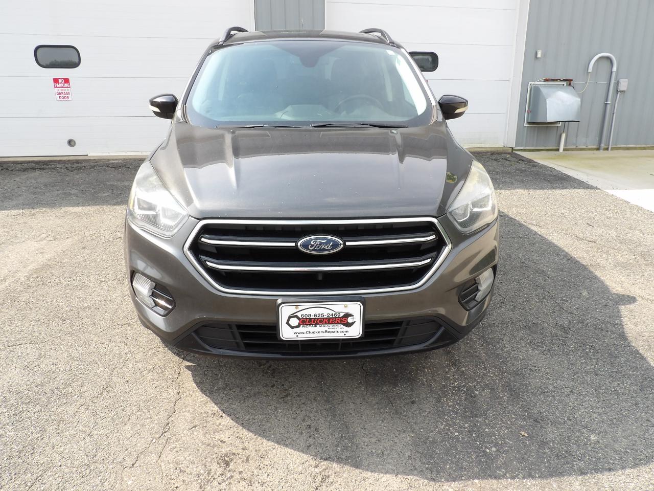 ford escape 2017 1FMCU0J95HUE02918 image ford escape 2017 1FMCU0J95HUE02918 image