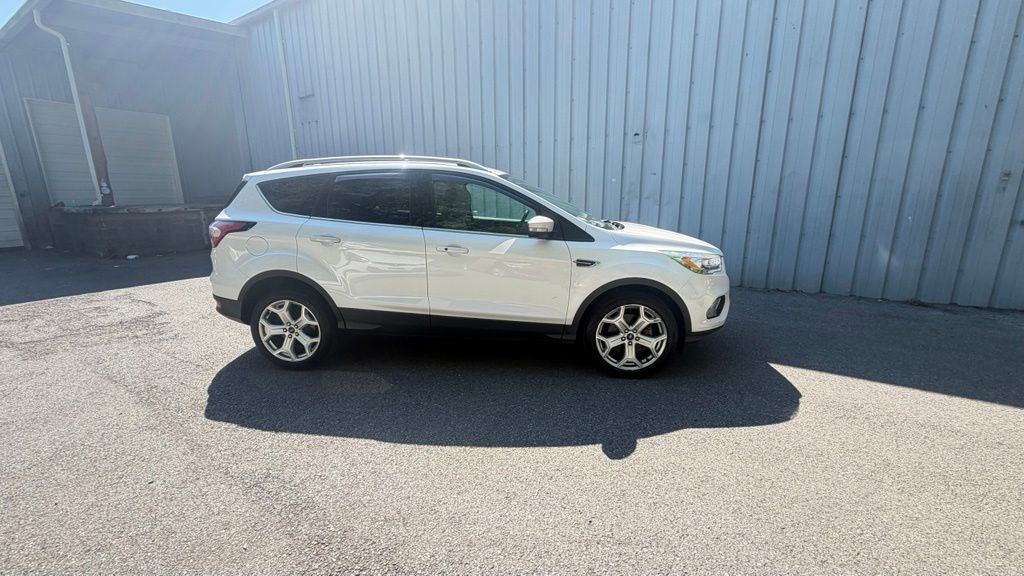 ford escape 2017 1FMCU9J94HUE29905 image ford escape 2017 1FMCU9J94HUE29905 image