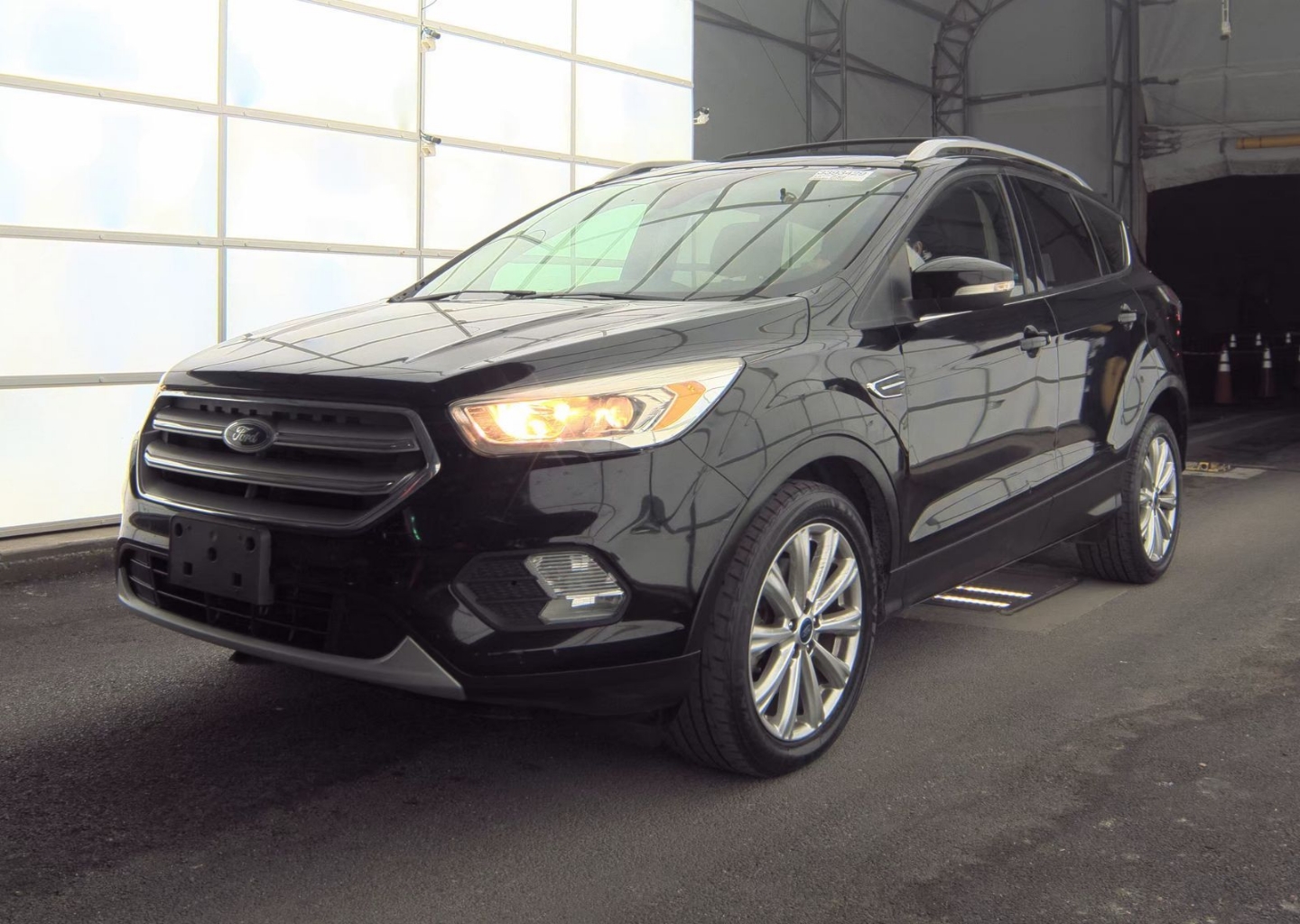 ford escape 2017 1FMCU9J90HUA07050 image ford escape 2017 1FMCU9J90HUA07050 image