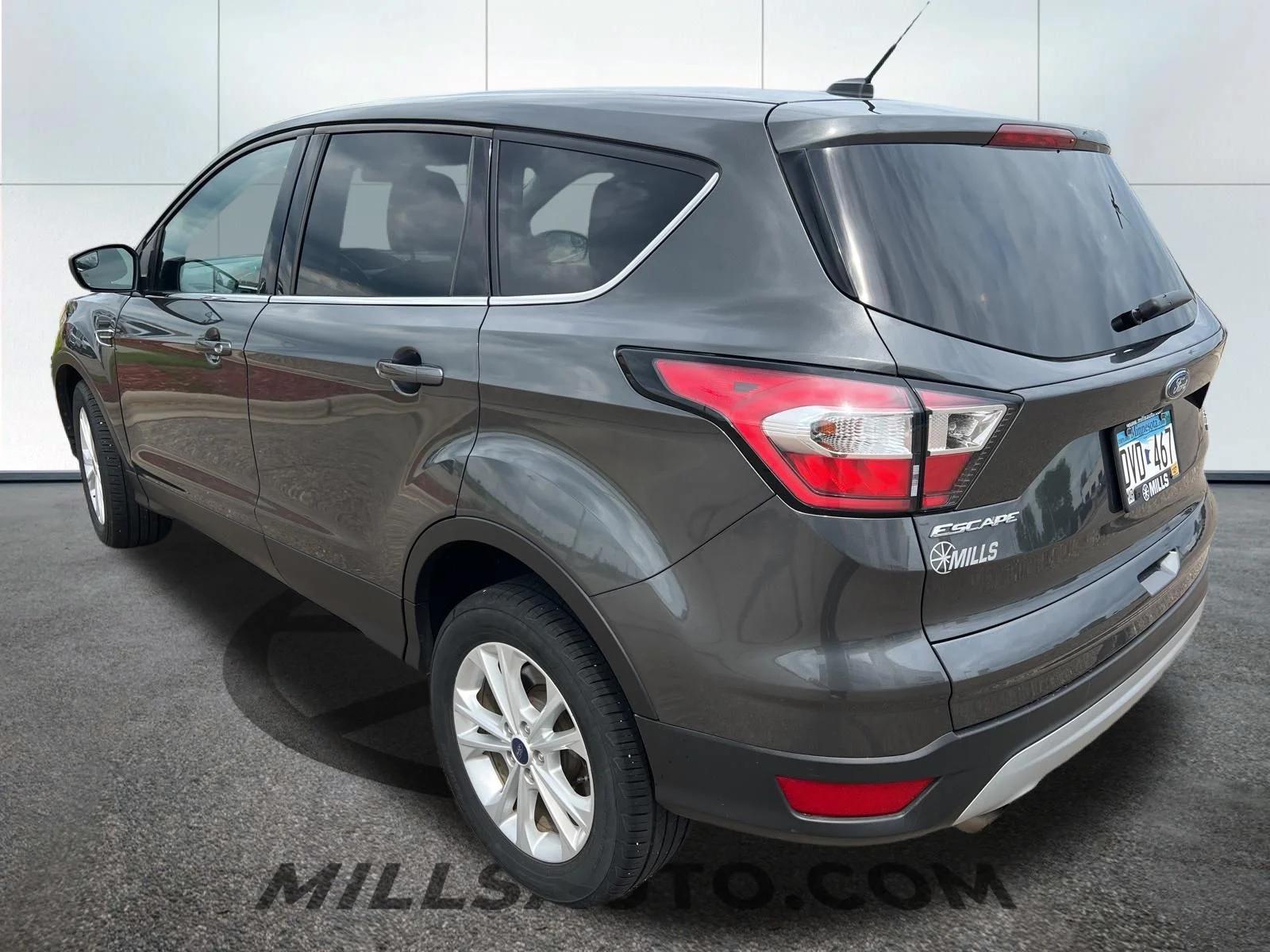 ford escape 2017 1FMCU9GD6HUC79811 image ford escape 2017 1FMCU9GD6HUC79811 image