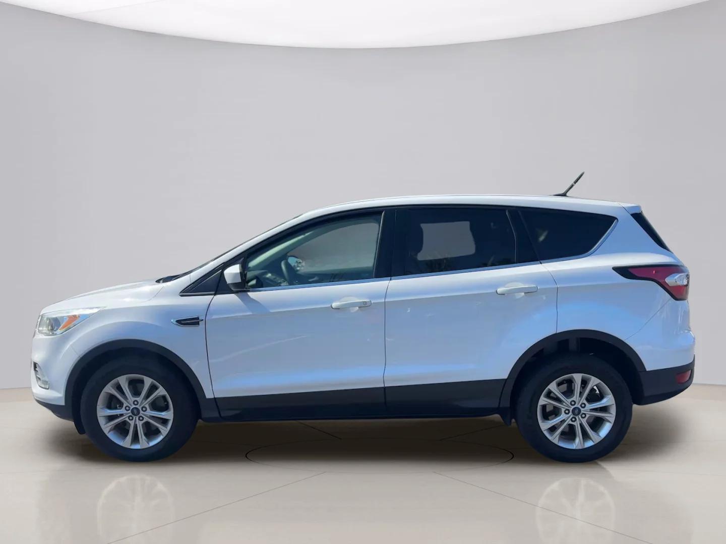 ford escape 2017 1FMCU9GD6HUC51751 image ford escape 2017 1FMCU9GD6HUC51751 image