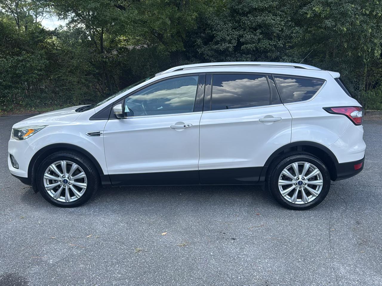 ford escape 2017 1FMCU0J99HUD26541 image ford escape 2017 1FMCU0J99HUD26541 image