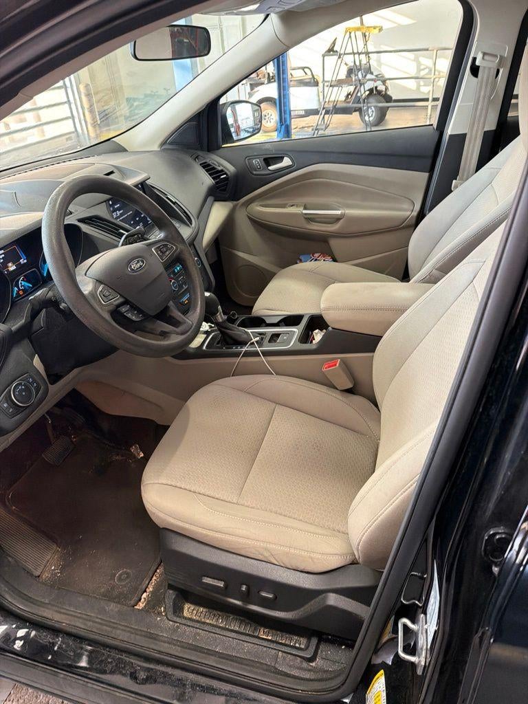 ford escape 2017 1FMCU9GD1HUD14092 image ford escape 2017 1FMCU9GD1HUD14092 image