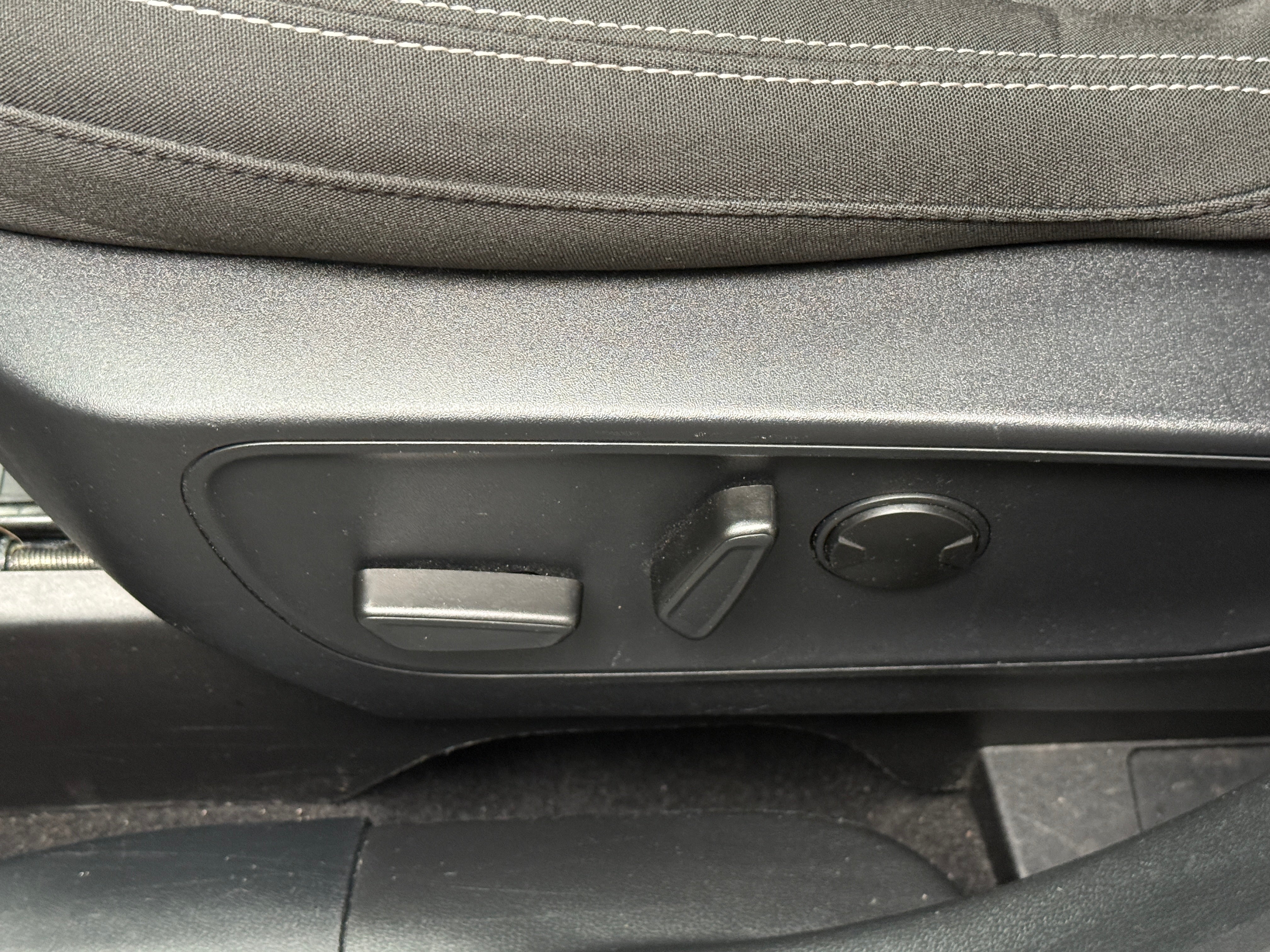 ford escape 2024 1FMCU9GN9RUA99183 image ford escape 2024 1FMCU9GN9RUA99183 image