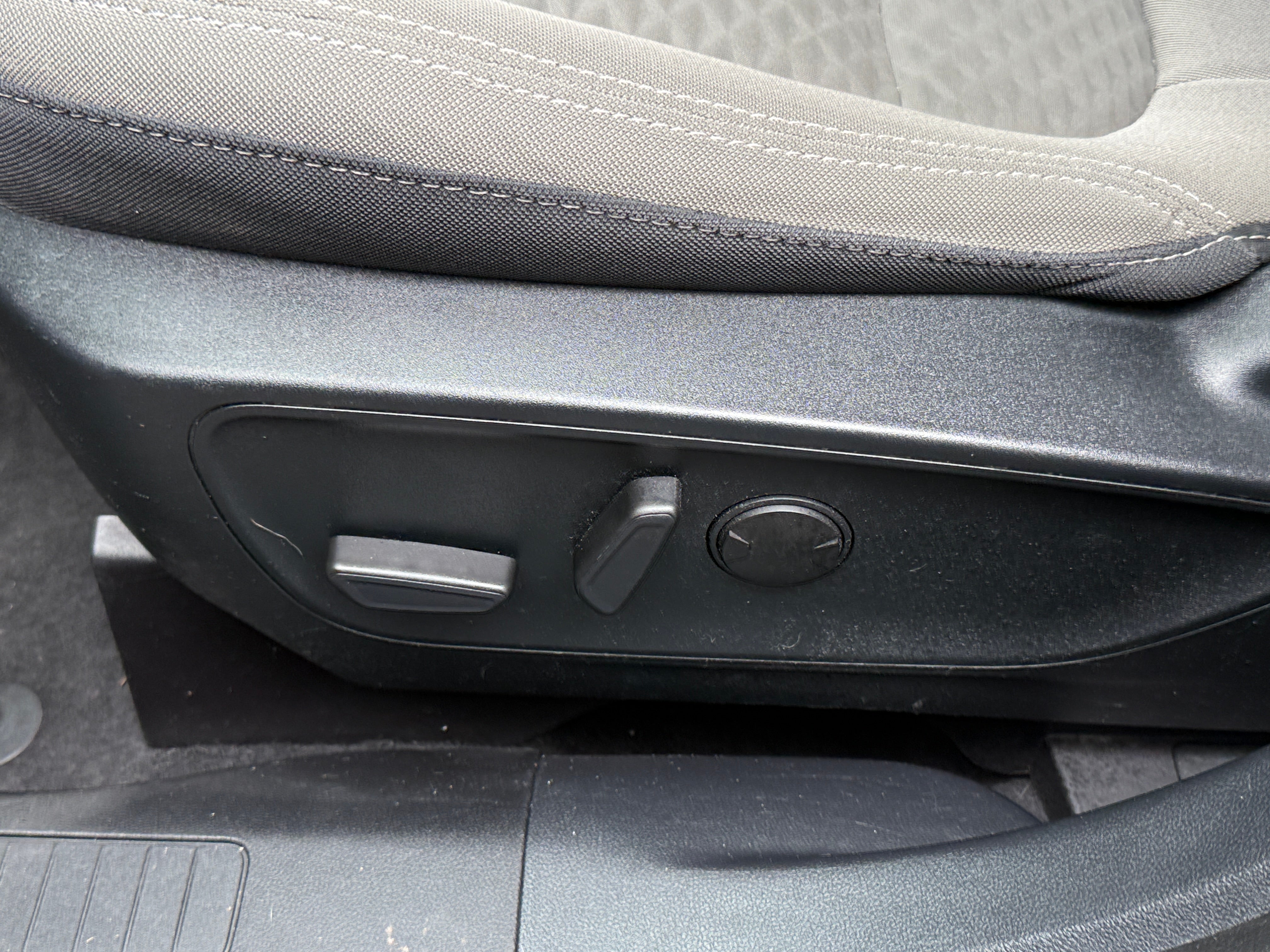 ford escape 2020 1FMCU9G65LUB22877 image ford escape 2020 1FMCU9G65LUB22877 image