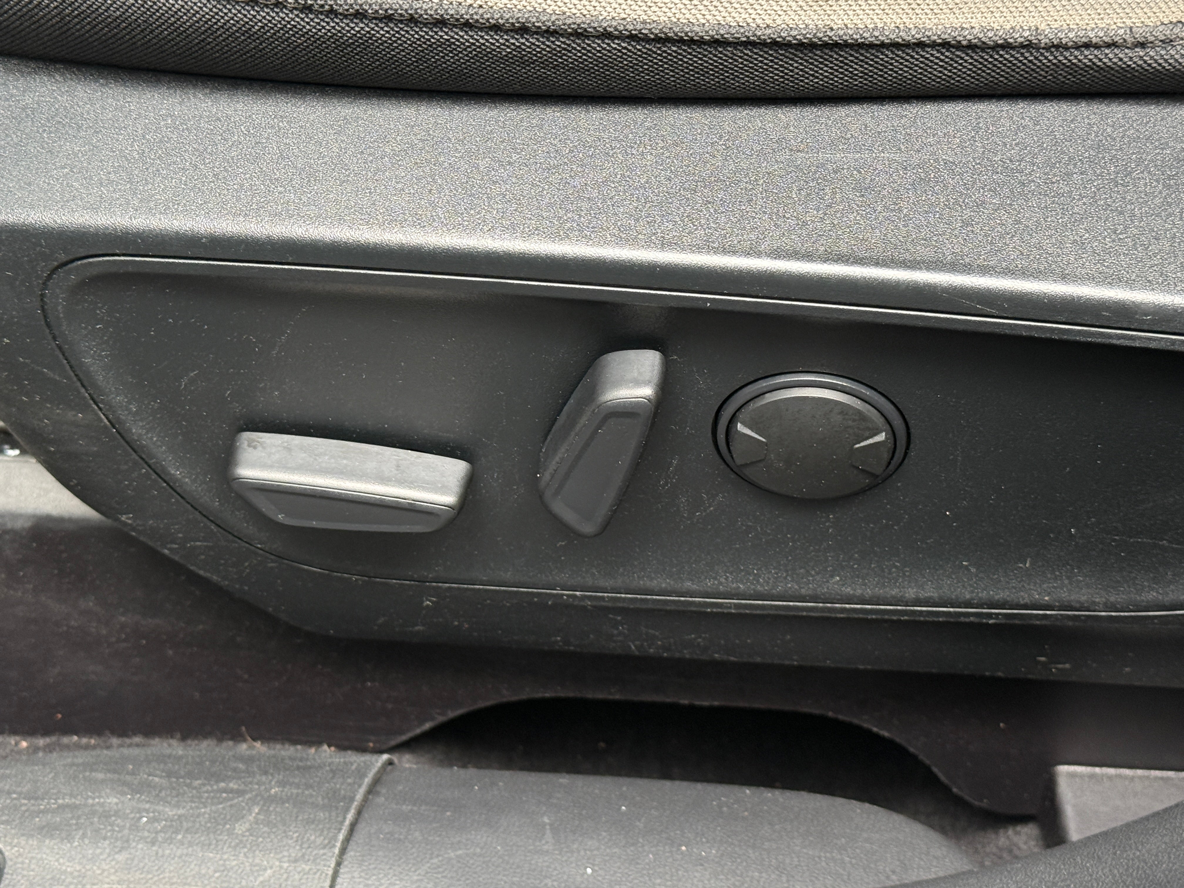 ford escape 2020 1FMCU9G68LUA43431 image ford escape 2020 1FMCU9G68LUA43431 image