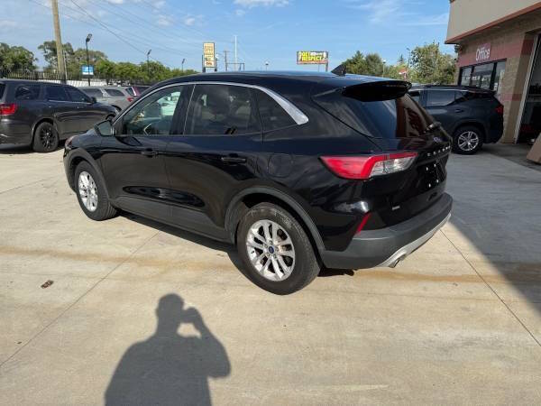 ford escape 2022 1FMCU0G64NUB30483 image ford escape 2022 1FMCU0G64NUB30483 image