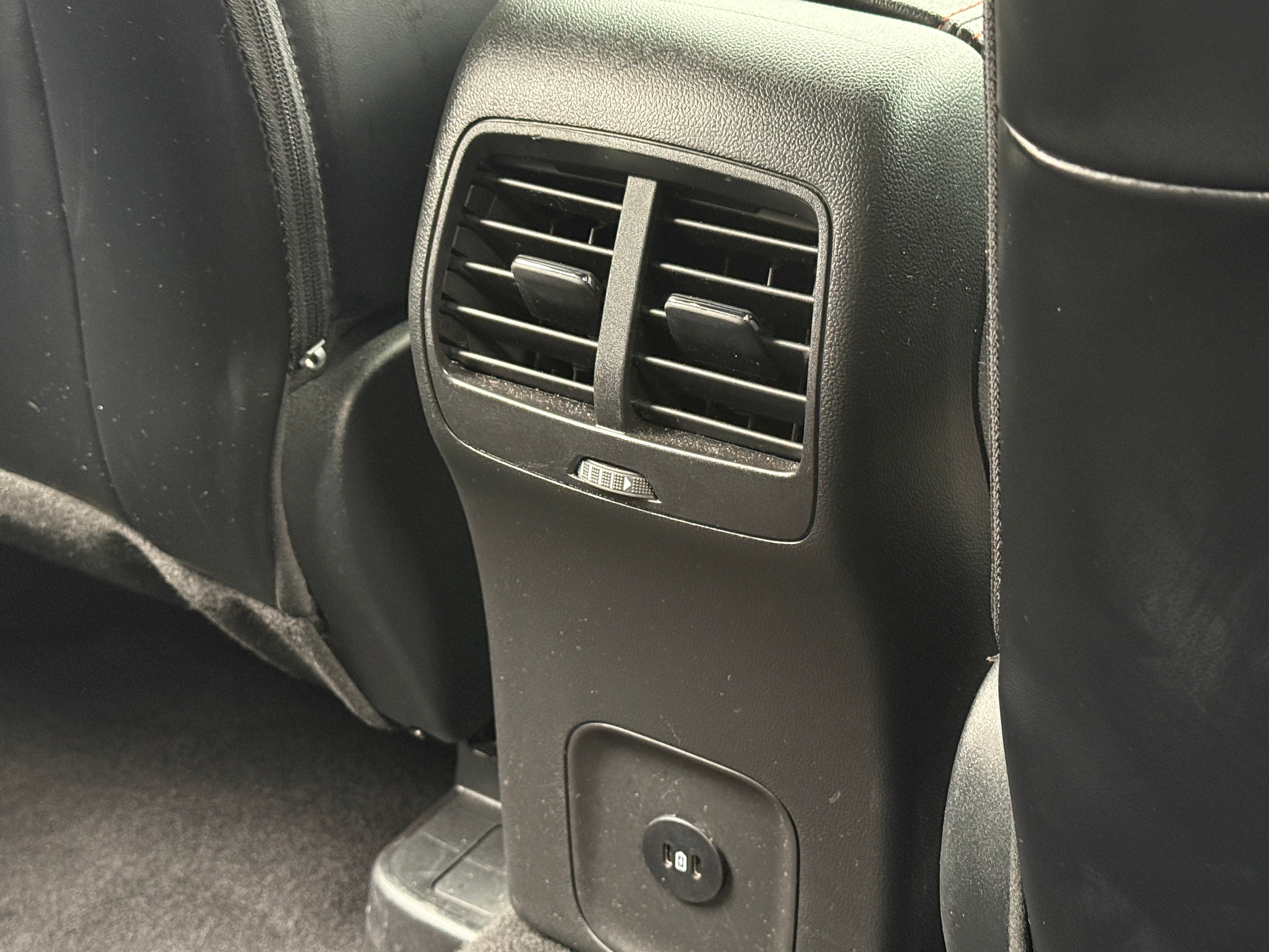 ford escape 2025 1FMCU0MN9SUA10654 image ford escape 2025 1FMCU0MN9SUA10654 image