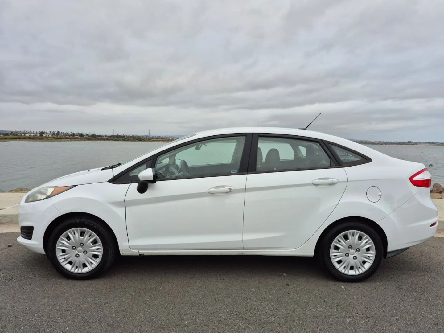 ford fiesta 2016 3FADP4AJ5GM143471 image ford fiesta 2016 3FADP4AJ5GM143471 image