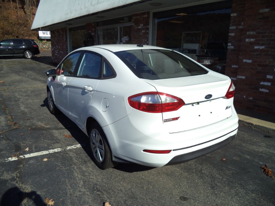 ford fiesta 2015 3FADP4AJ8FM176561 image ford fiesta 2015 3FADP4AJ8FM176561 image