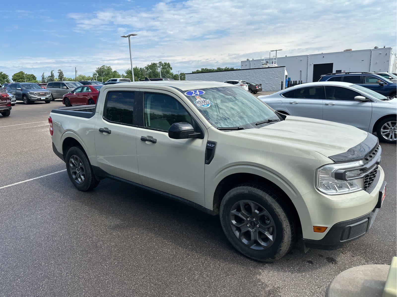 ford maverick 2024 3FTTW8J97RRA13946 image
