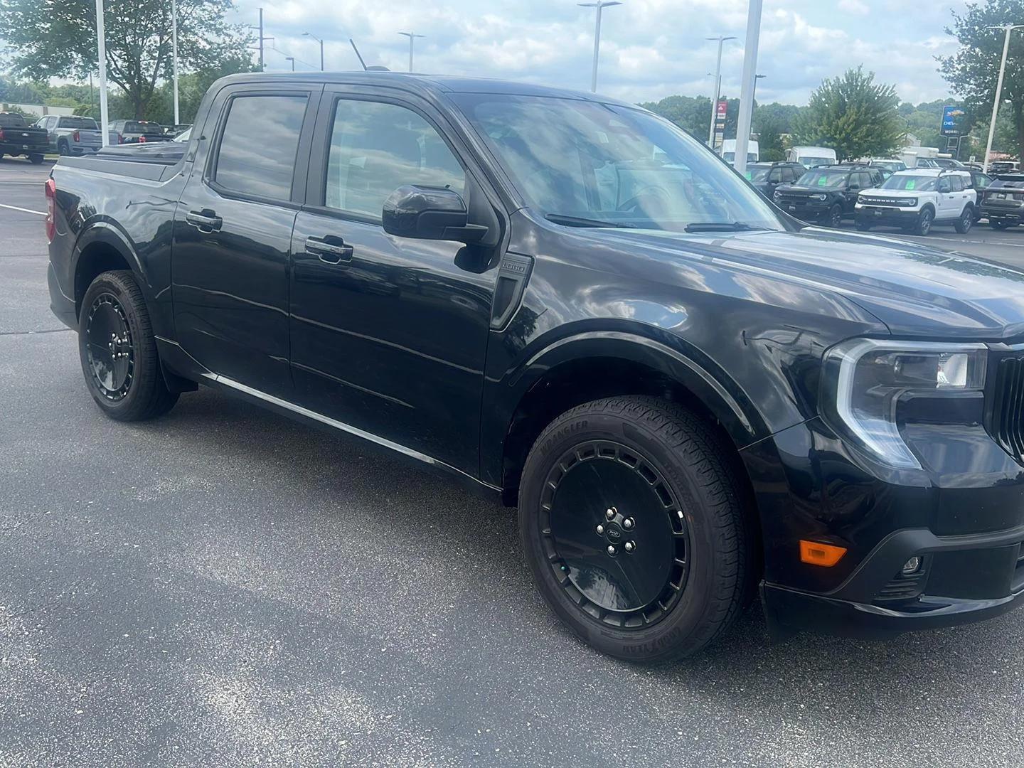 ford maverick 2025 3FTCW8TA6SRB70557 image