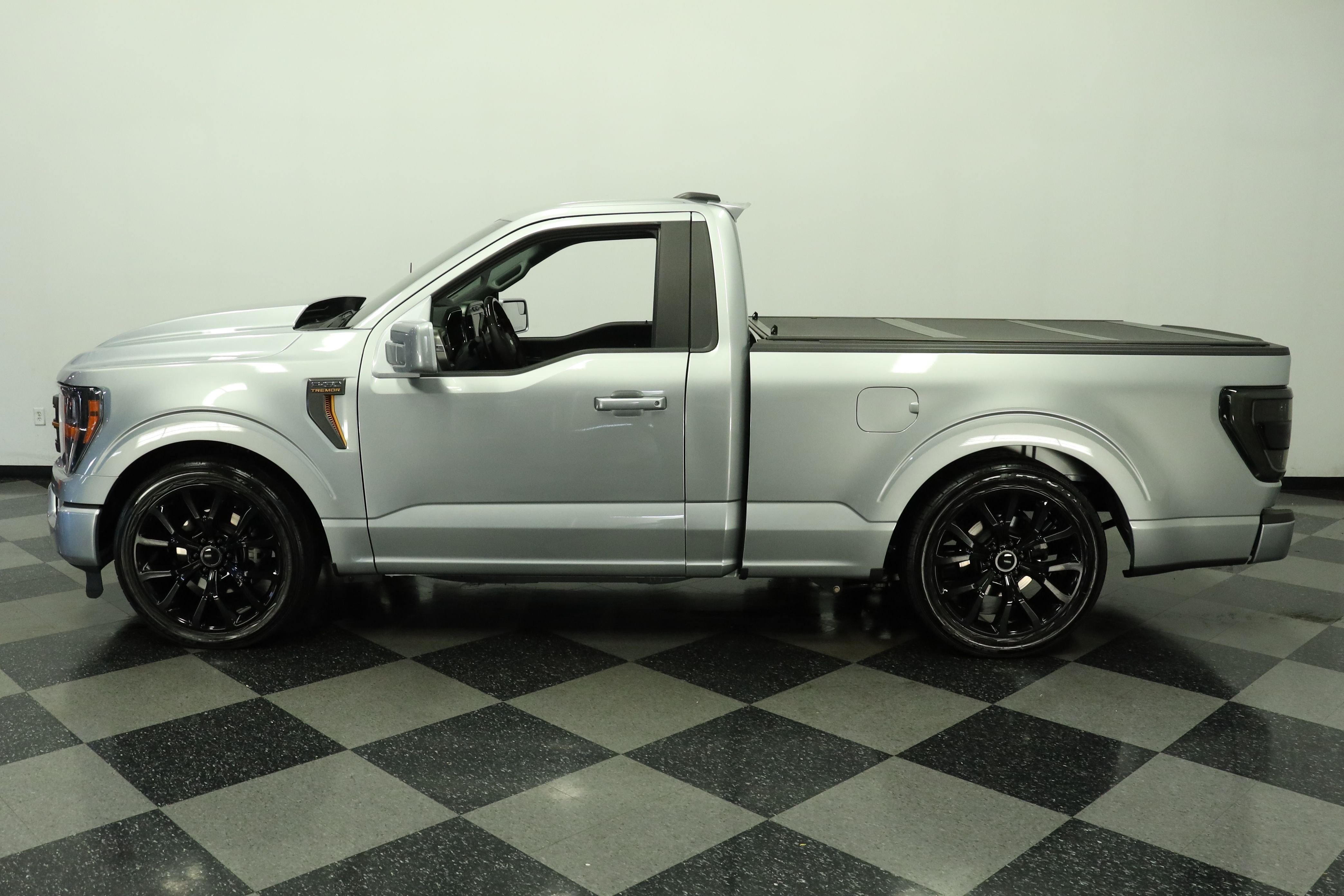 ford f-150 2023 1FTMF1C5XPKG08362 image ford f-150 2023 1FTMF1C5XPKG08362 image