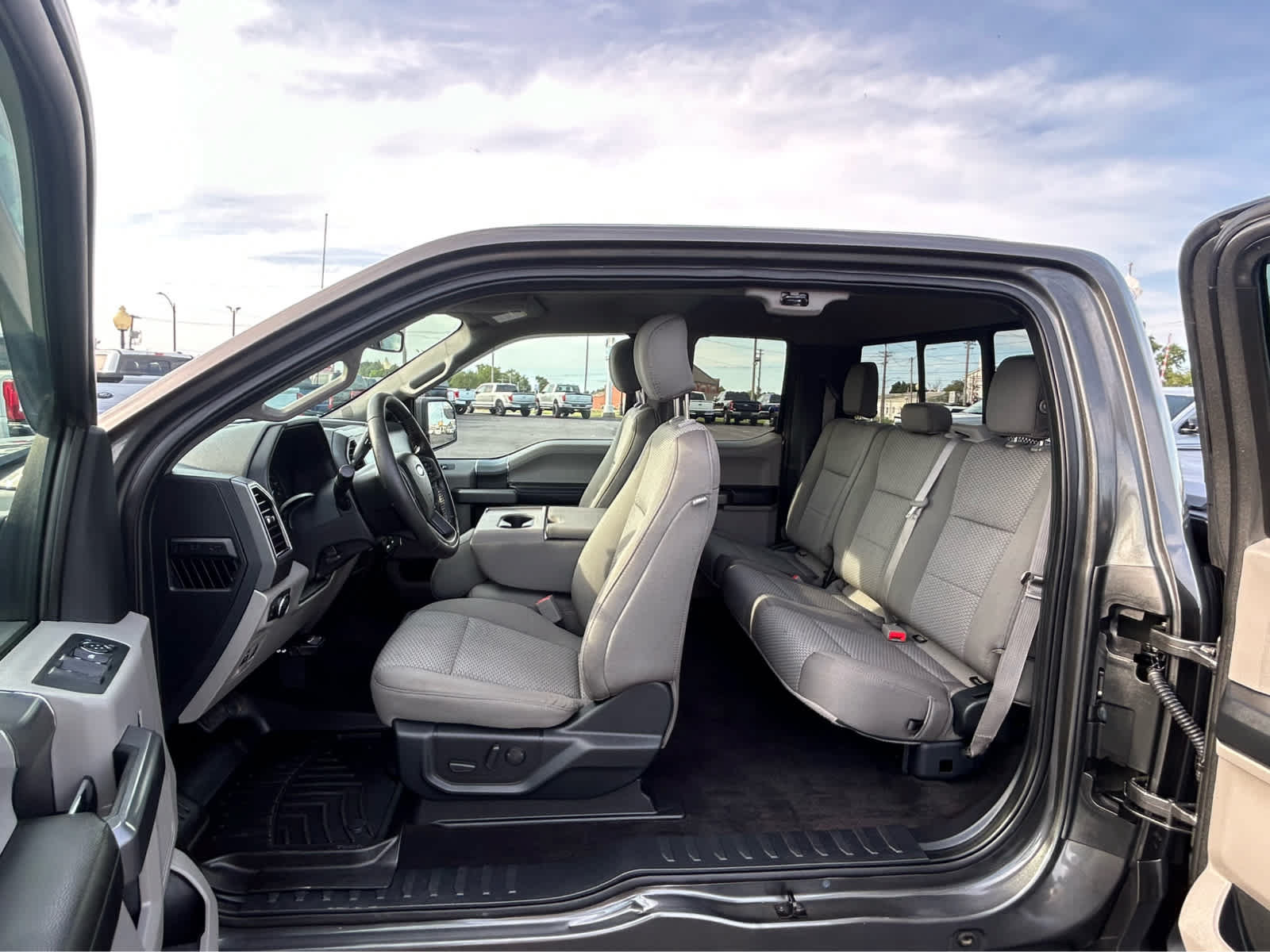 ford f-150 2019 1FTFX1E47KKE69892 image ford f-150 2019 1FTFX1E47KKE69892 image