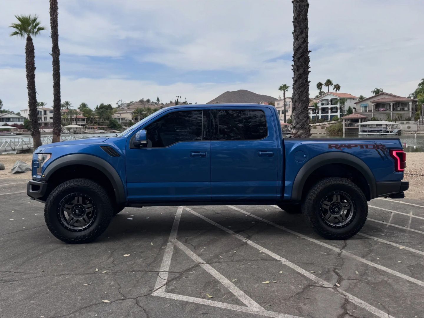ford f-150 2019 1FTFW1RG4KFB68402 image ford f-150 2019 1FTFW1RG4KFB68402 image