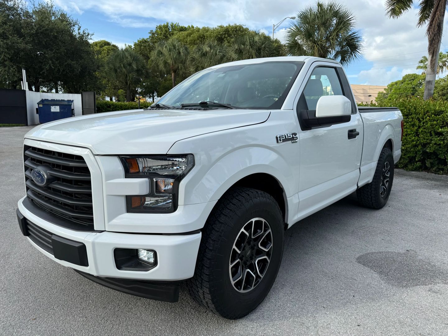ford f-150 2017 1FTMF1C81HFC30775 image ford f-150 2017 1FTMF1C81HFC30775 image