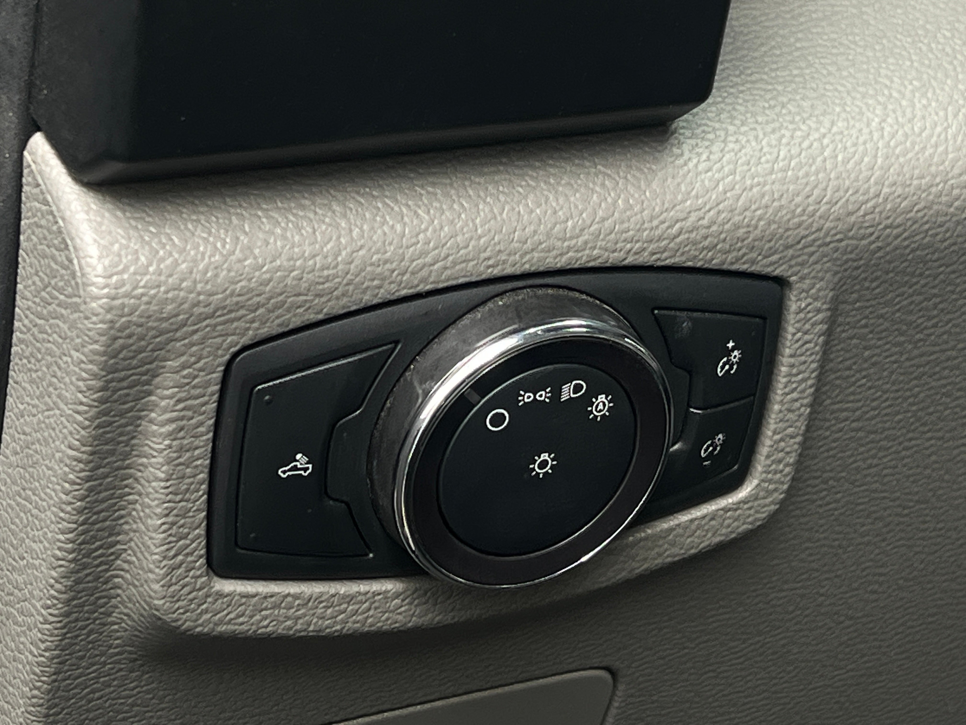 ford f-150 2020 1FTMF1CB3LKF36811 image ford f-150 2020 1FTMF1CB3LKF36811 image