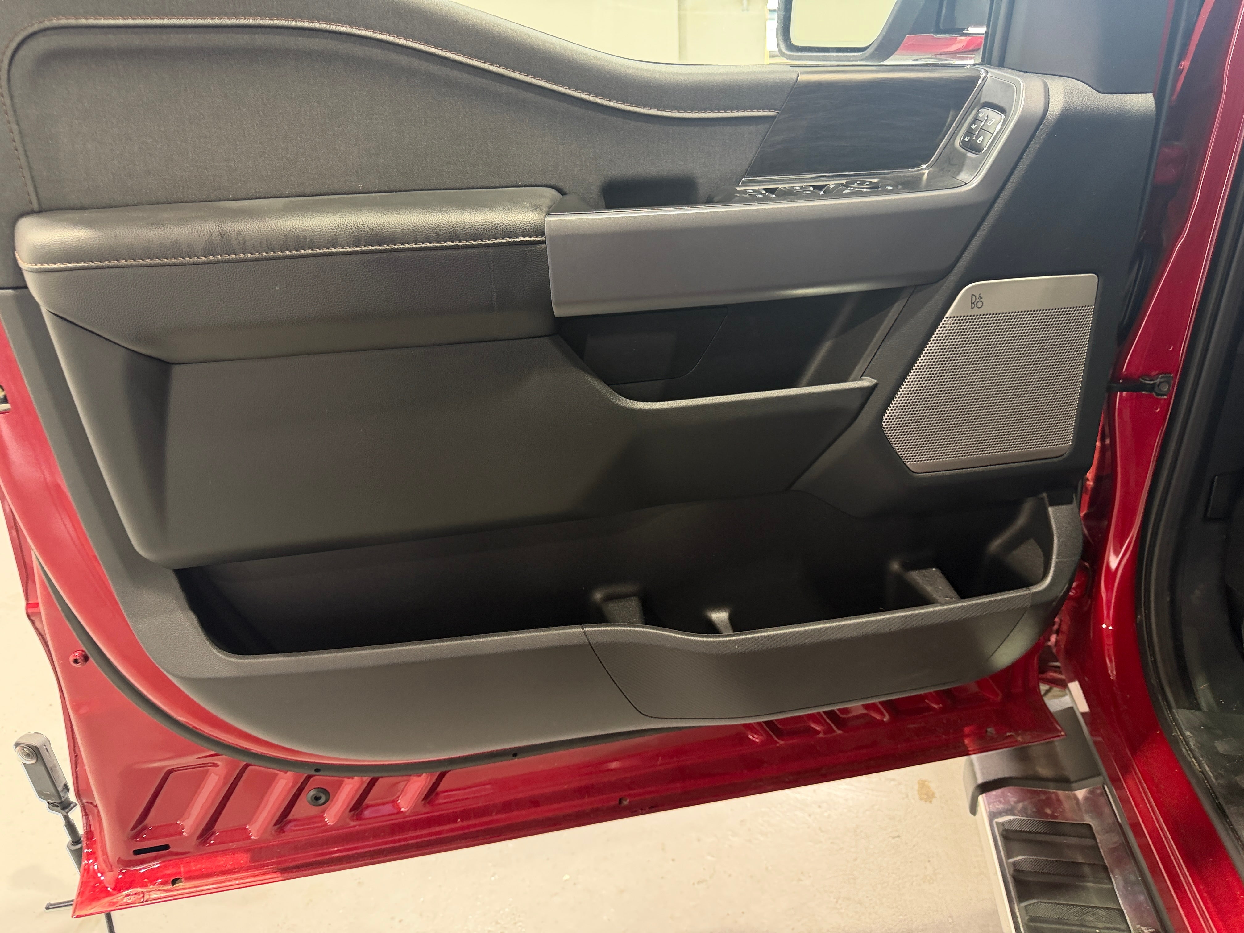 ford f-150 2025 1FTFW5L50SKF10241 image ford f-150 2025 1FTFW5L50SKF10241 image