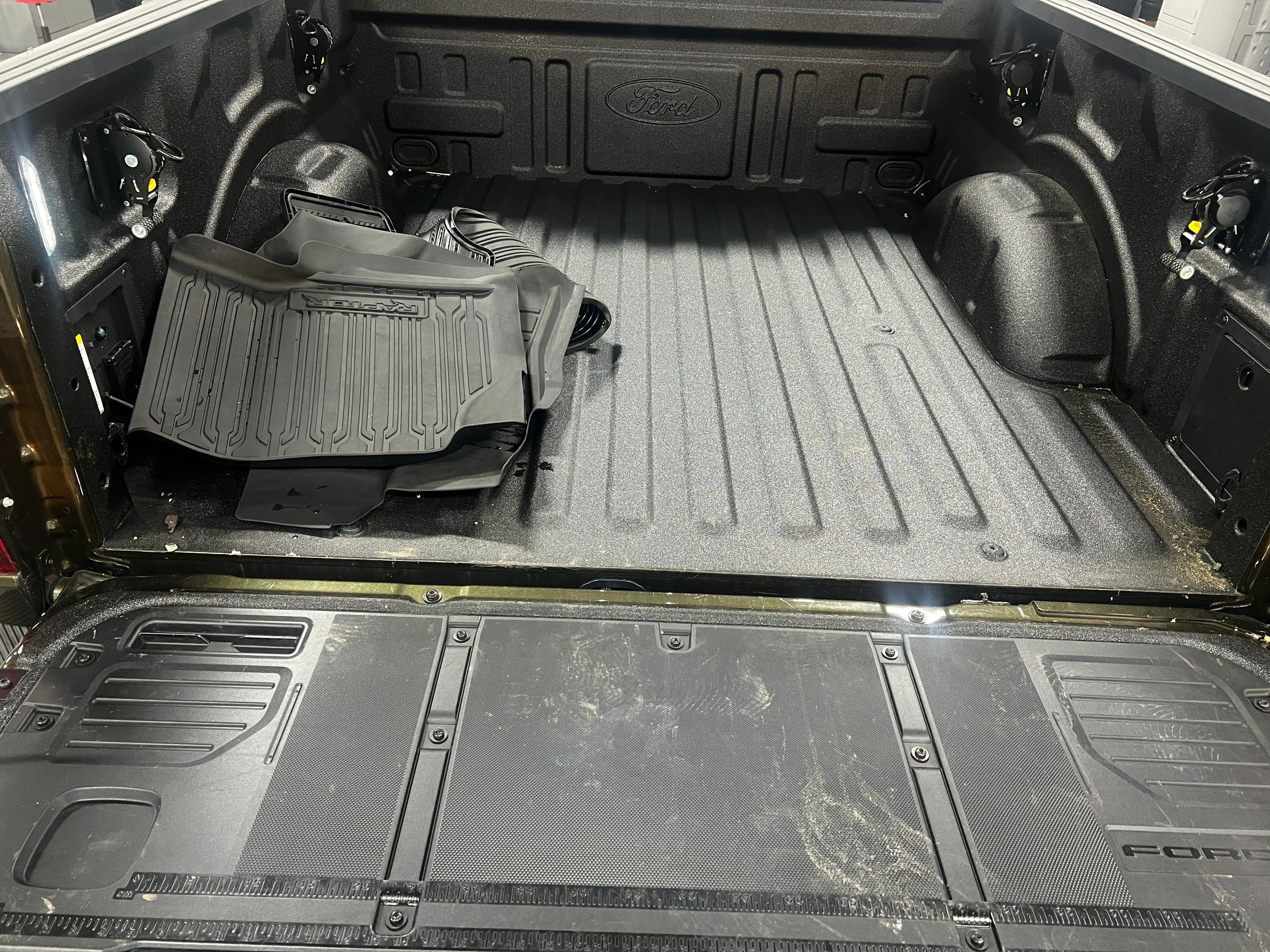 ford f-150 2025 1FTFW1RG7SFC00663 image ford f-150 2025 1FTFW1RG7SFC00663 image