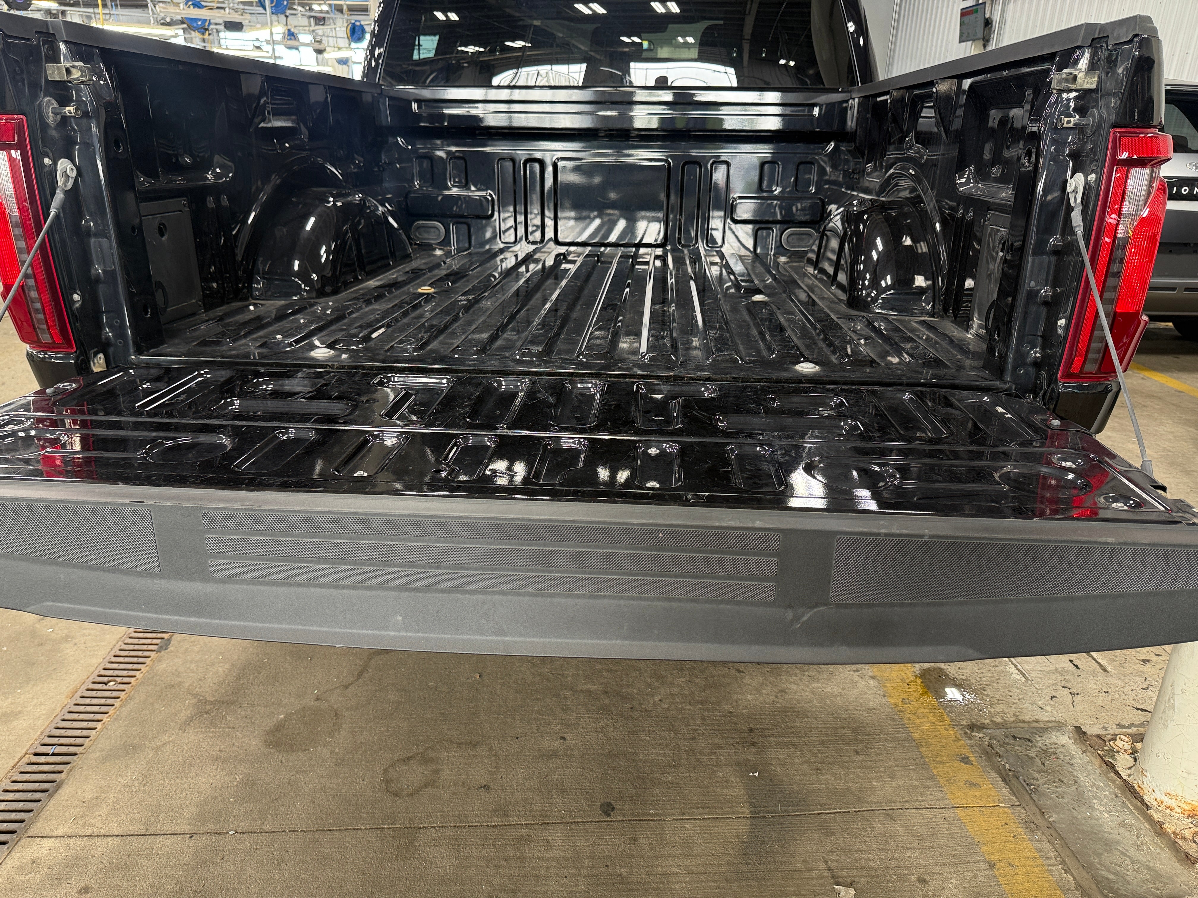 ford f-150 2025 1FTEW2LP4SKE60648 image ford f-150 2025 1FTEW2LP4SKE60648 image