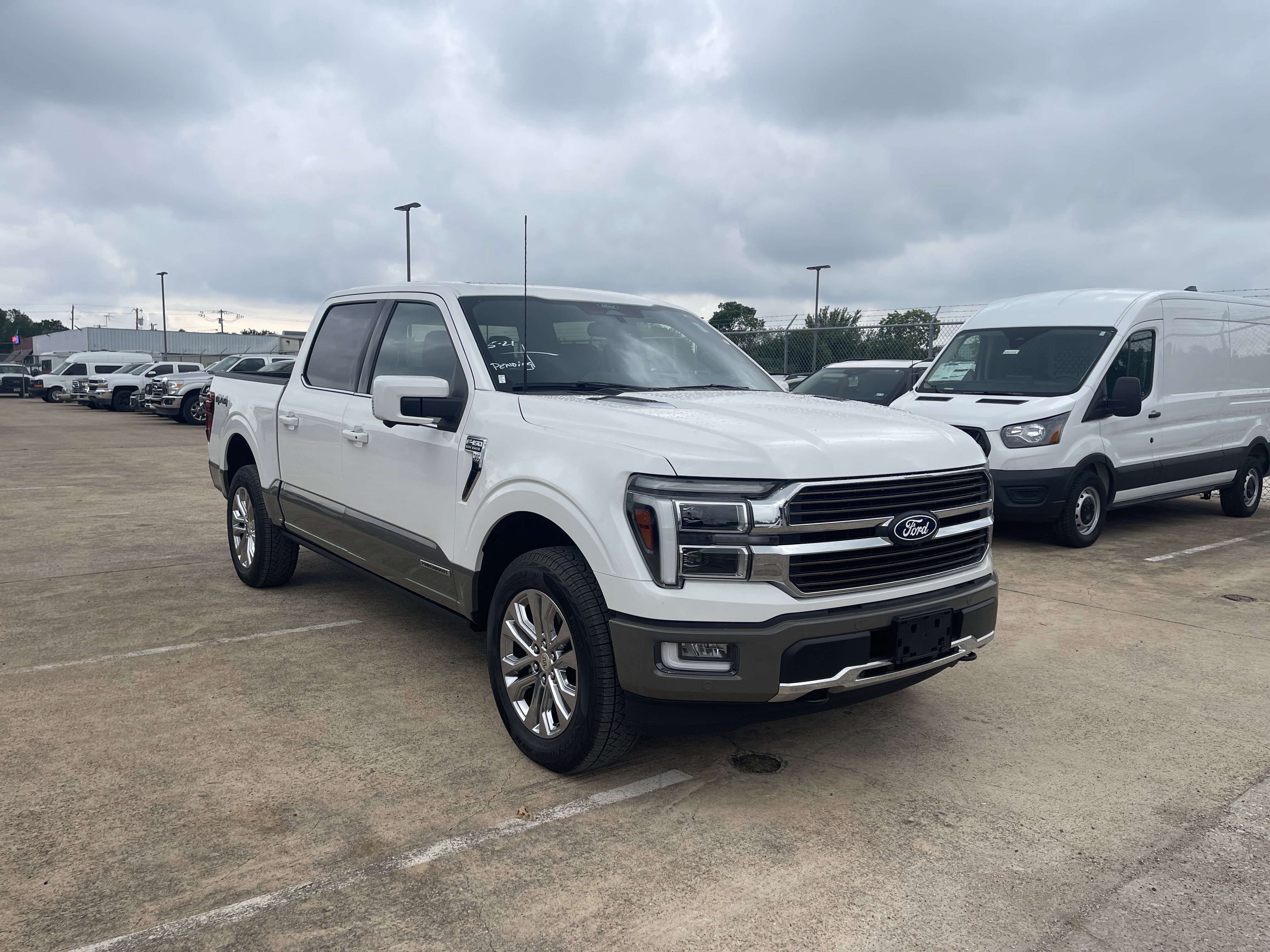 ford f-150 2025 1FTFW6LD0SFB03705 image ford f-150 2025 1FTFW6LD0SFB03705 image