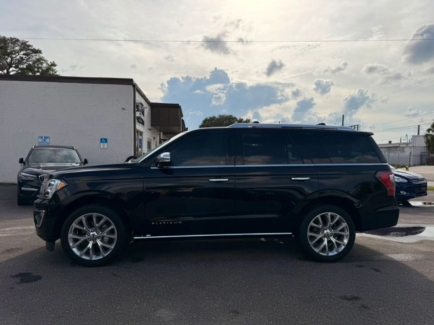 ford expedition 2018 1FMJU1LT4JEA07439 image ford expedition 2018 1FMJU1LT4JEA07439 image
