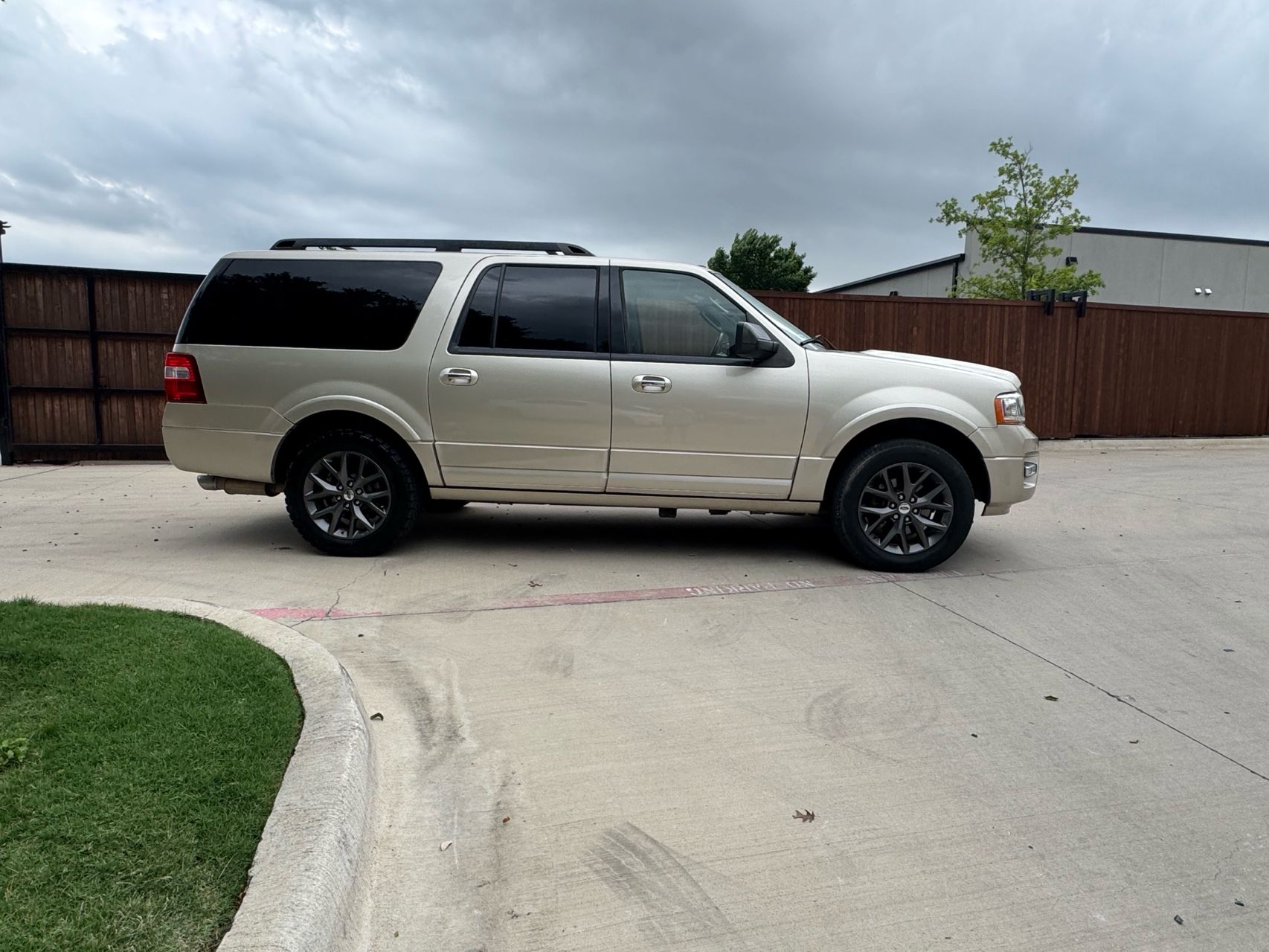 ford expedition 2017 1FMJK1KTXHEA77626 image ford expedition 2017 1FMJK1KTXHEA77626 image
