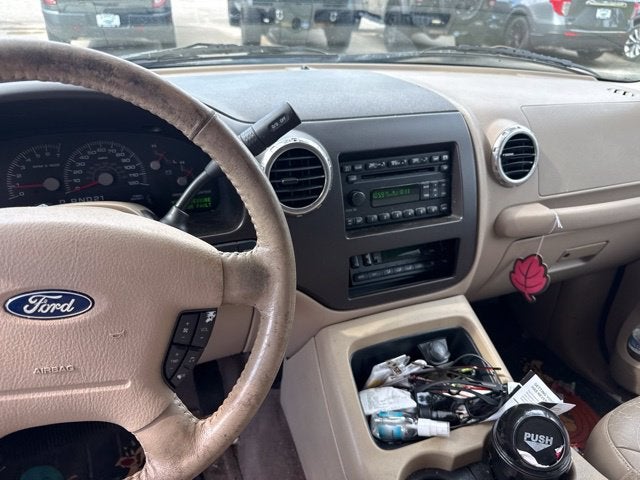 ford expedition 2004 1FMPU17L34LB82639 image ford expedition 2004 1FMPU17L34LB82639 image