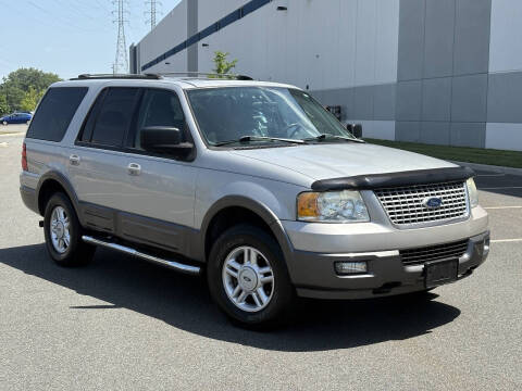 ford expedition 2004 1FMFU16L64LA18198 image ford expedition 2004 1FMFU16L64LA18198 image