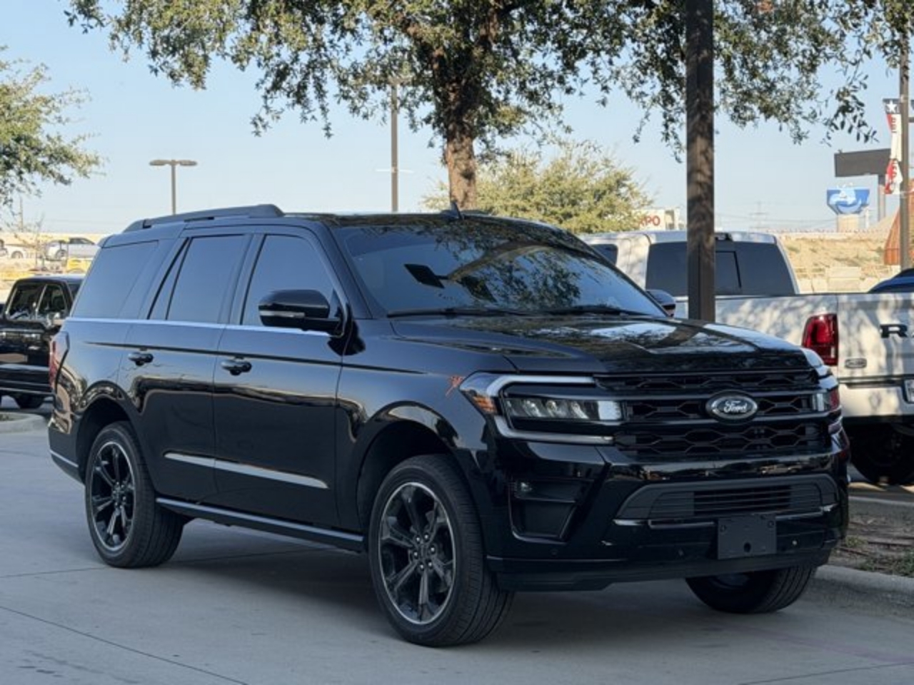 ford expedition 2024 1FMJU2A86REA81154 image ford expedition 2024 1FMJU2A86REA81154 image