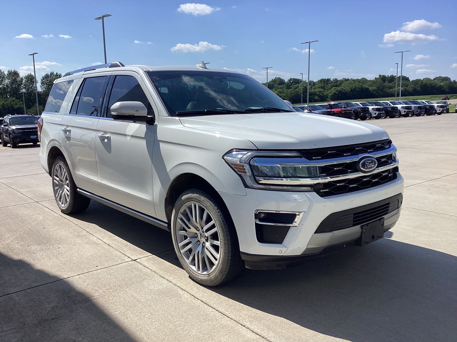ford expedition 2024 1FMJU2A83REB16314 image ford expedition 2024 1FMJU2A83REB16314 image