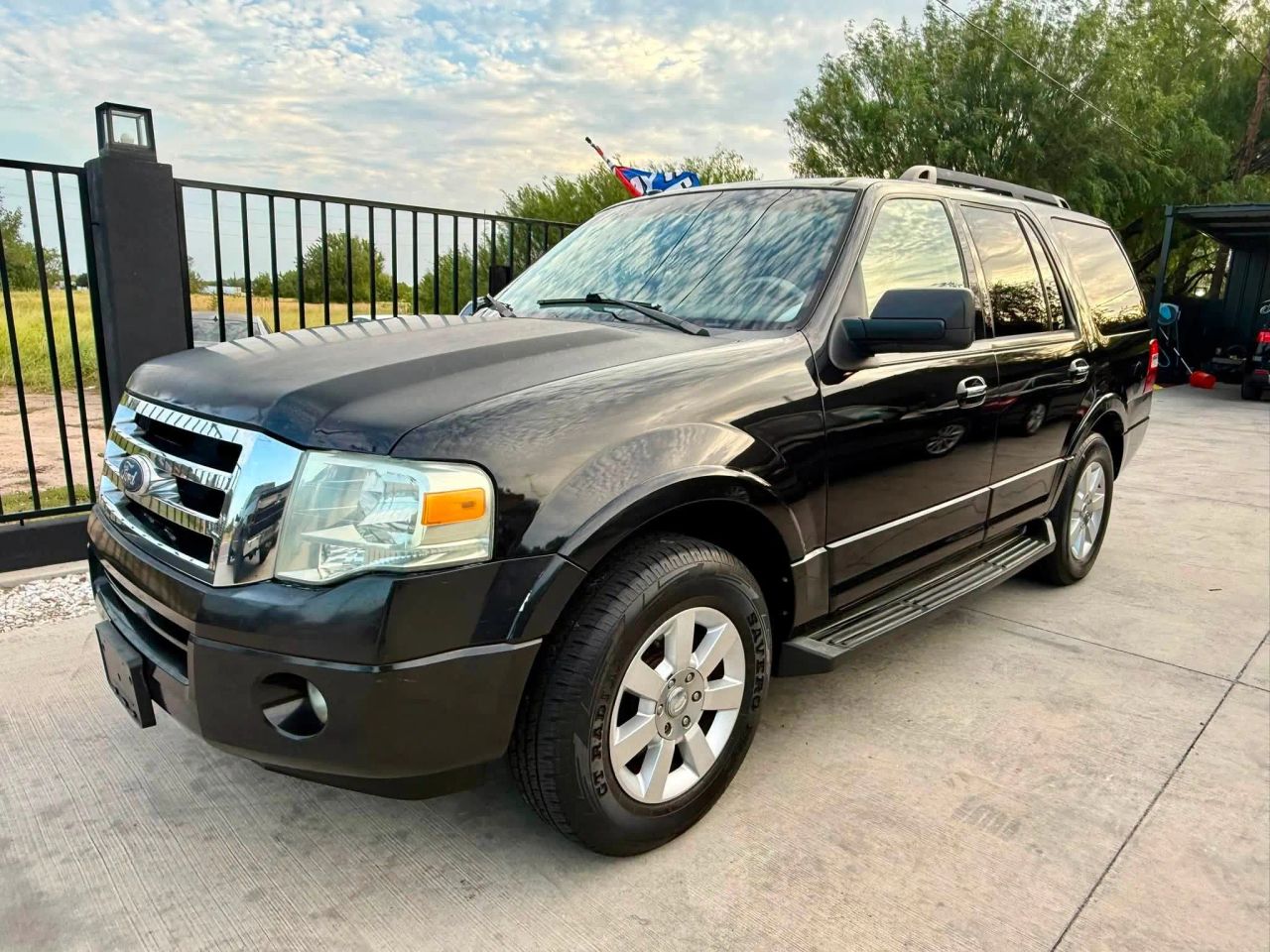 ford expedition 2010 1FMJU1F58AEB55140 image ford expedition 2010 1FMJU1F58AEB55140 image