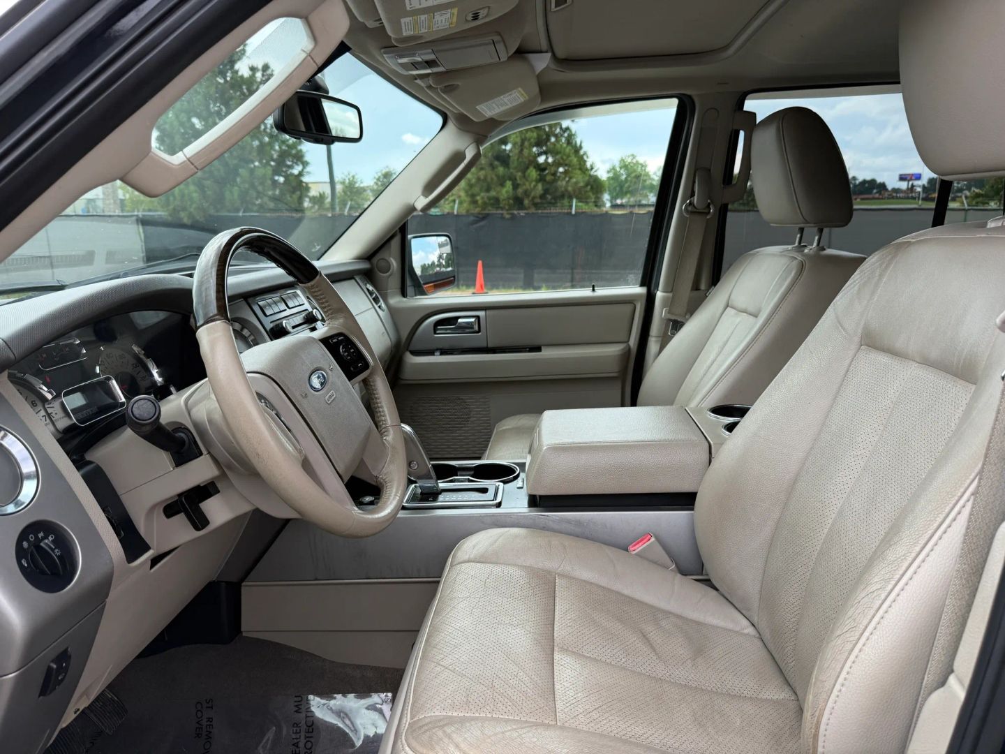 ford expedition 2014 1FMJU2A54EEF27415 image ford expedition 2014 1FMJU2A54EEF27415 image