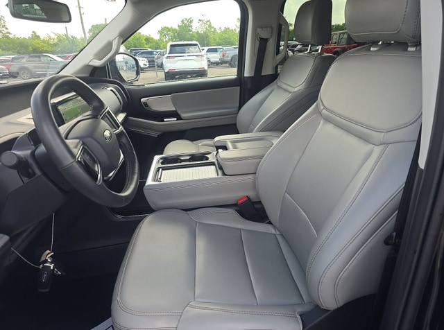 ford expedition 2025 1FMJK1J88SEA46458 image ford expedition 2025 1FMJK1J88SEA46458 image