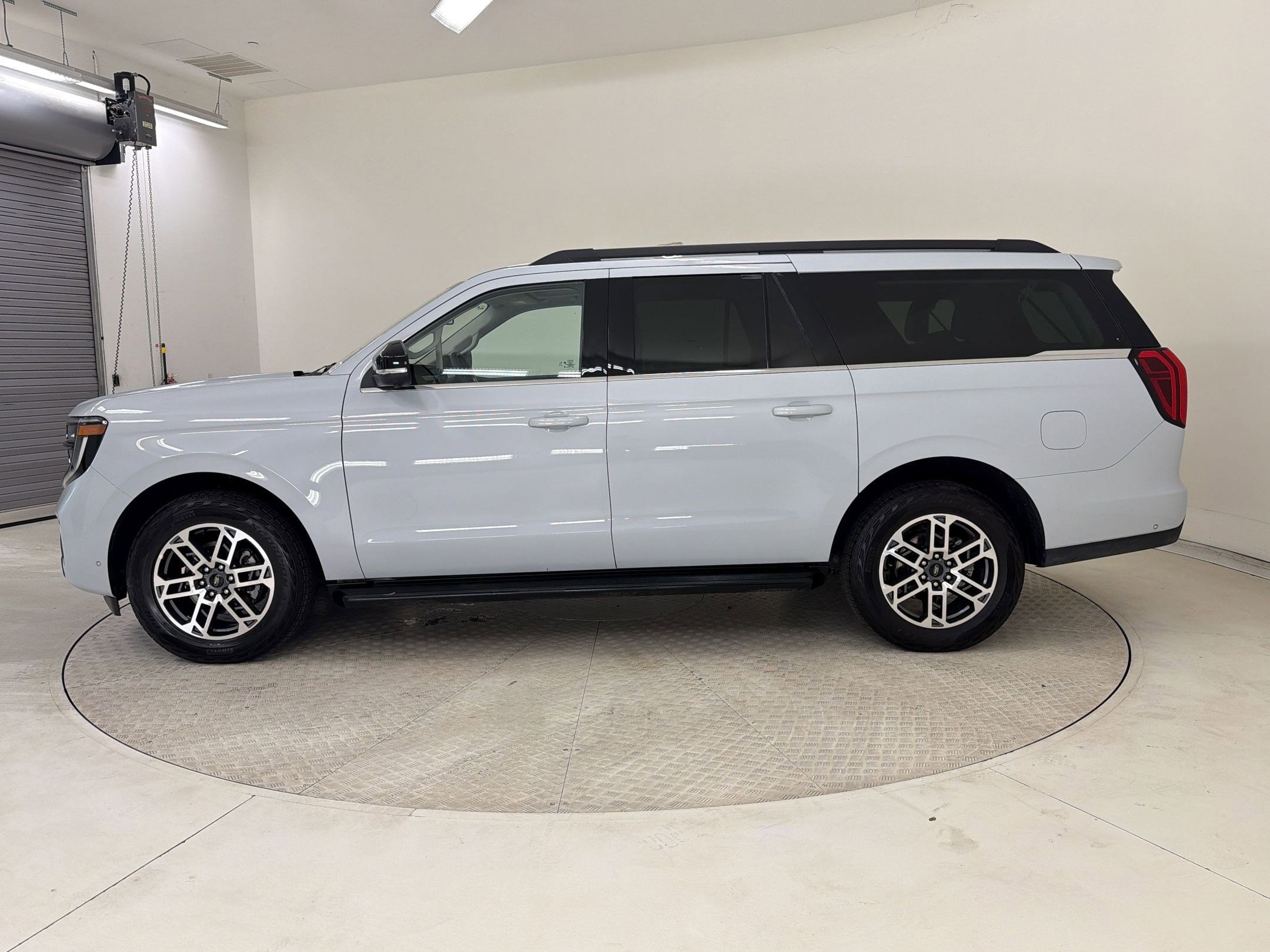 ford expedition 2025 1FMJK1J87SEA08283 image ford expedition 2025 1FMJK1J87SEA08283 image